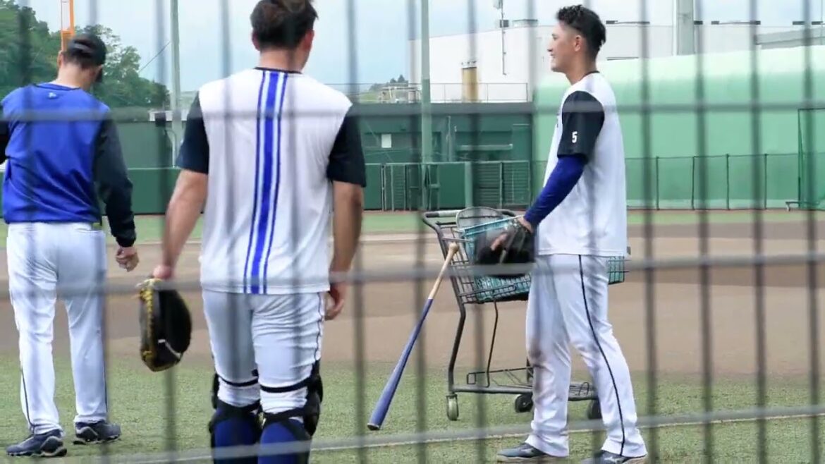 鶴岡一成コーチによるキャッチャーフライ打ち上げ 捕球する松尾汐恩 捕手 益子京右 捕手 上甲凌大 捕手【横浜DeNAベイスターズ】2024年7月10日 森林どり泉