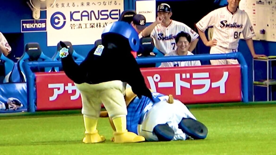 つば九郎、村上爆笑のハム転がしw 横浜DeNAベイスターズ 2024/7/21