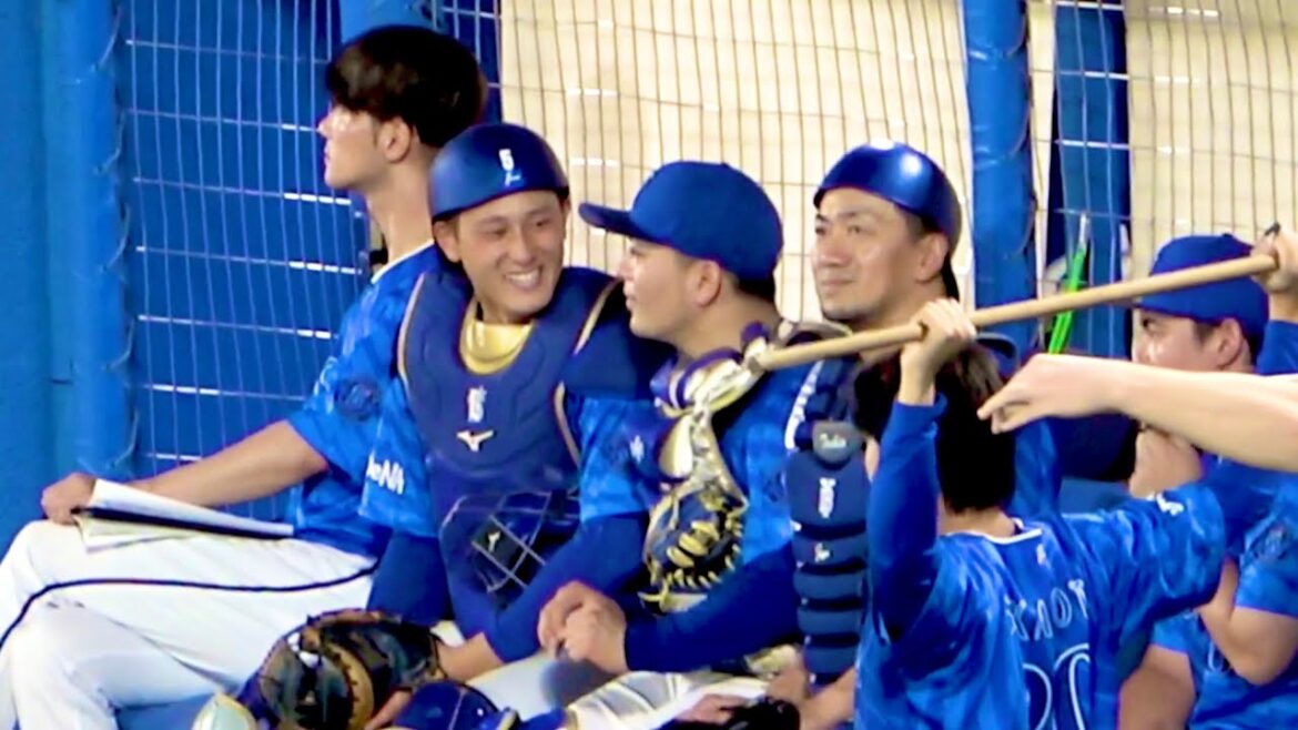 イチャイチャする松尾くんと髙城w 横浜DeNAベイスターズ 2024/7/21