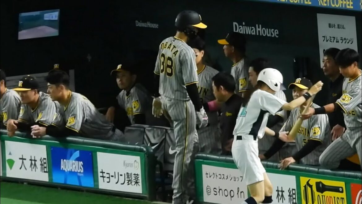 【太もも裏肉離れ】打撃好調の小幡竜平、走塁中に足を痛め無念の離脱…代わって木浪が一軍登録される見込み 2024.7.17