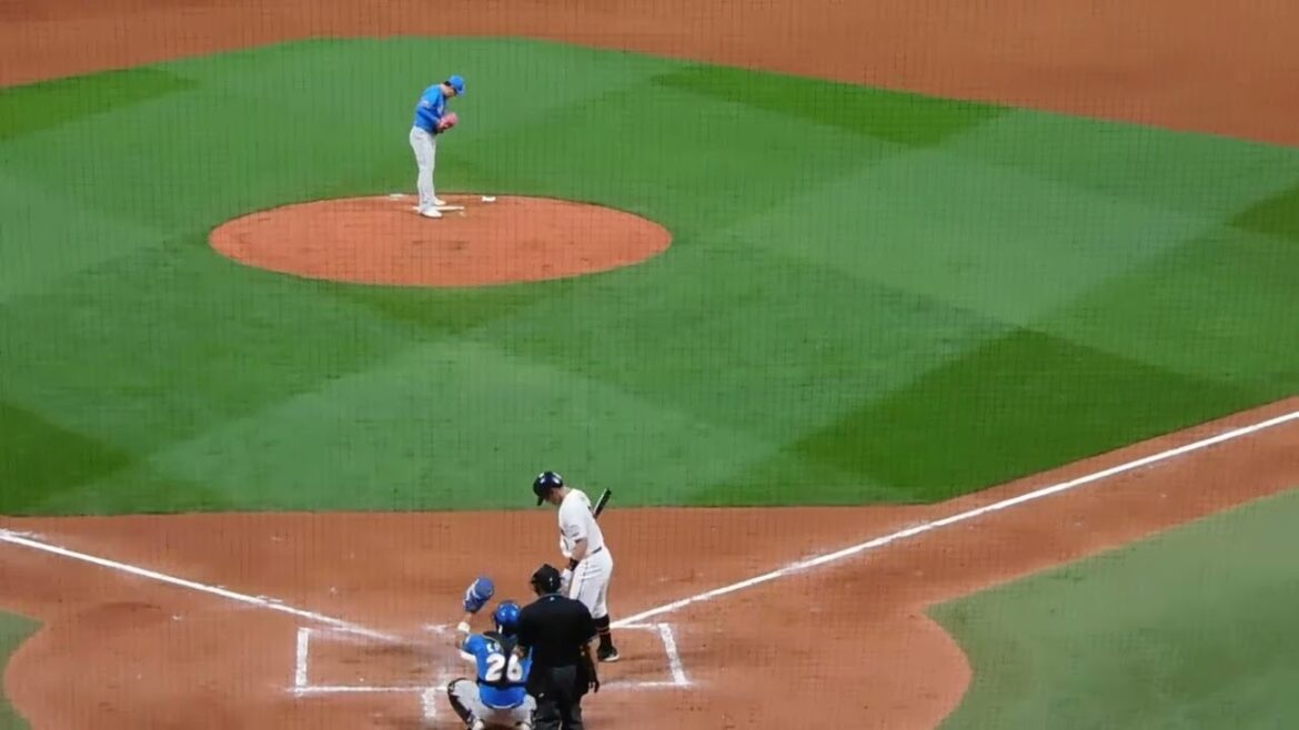 【日韓OB戦】糸井嘉男 オリックス時代の応援歌 ライト前にヒットを放つ