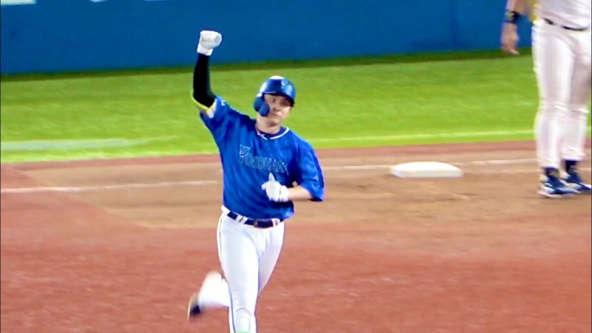 【延長戦勝ち越し弾】このガッツポーズを守りたかった！ 佐野恵太の勝ち越し２ランホームラン！