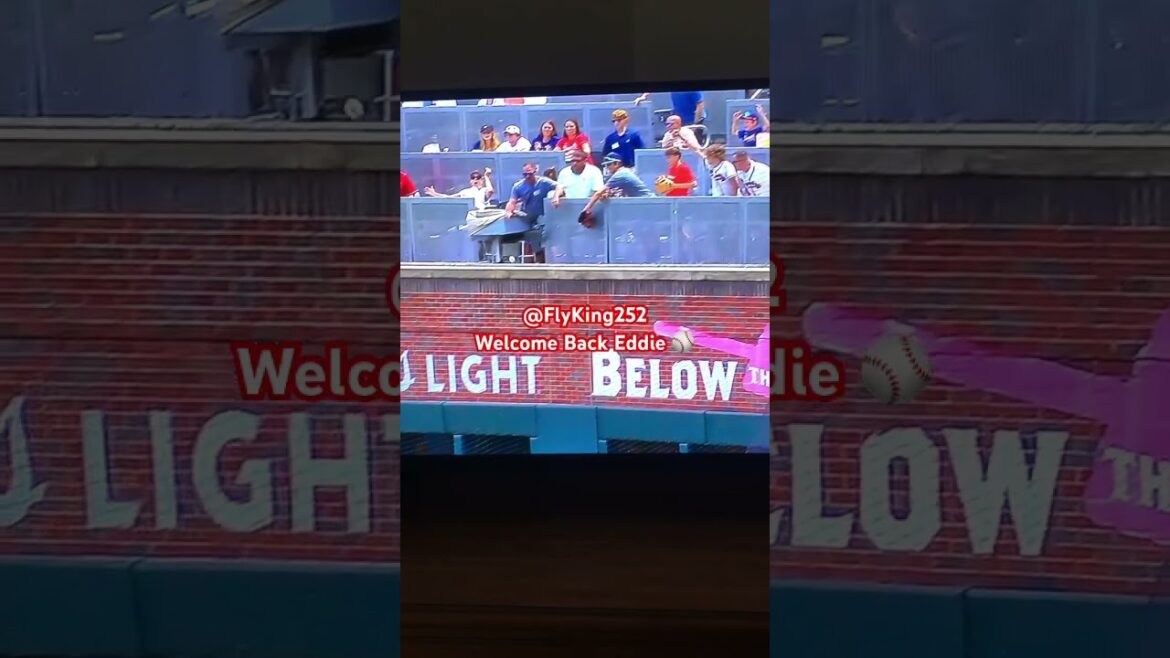 Eddie Rosario Game-Tying 2R HR #braves @braves #atl #mlb #mlbshorts #baseball #rosario #metro