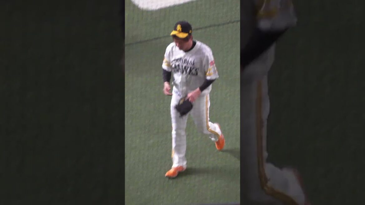 津森 宥紀　試合開始前にひと仕事終えた感　#福岡ソフトバンクホークス #shorts