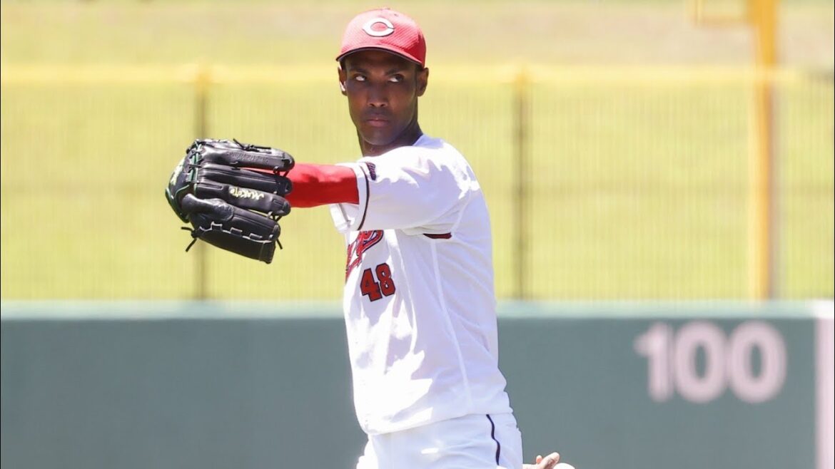 カープ二軍情報　先発アドゥワ投手　ウォームアップ&ブルペン投球