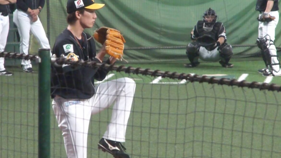 ソフトバンク 大津亮介が試合前にブルペンで投球練習　西武 vs ソフトバンク　2024年7月20日(土) ベルーナドーム