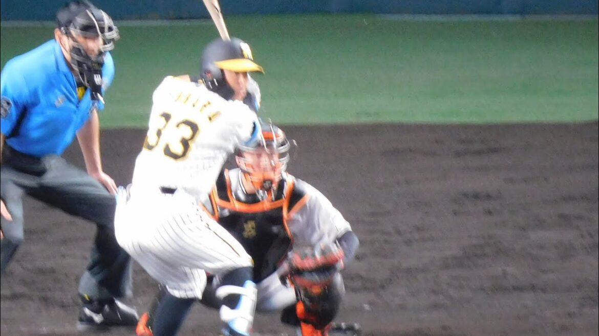 【やっと出た】今月不調の糸原健斗 代打で見事な繋ぎ ライト前ヒットでチャンス拡大