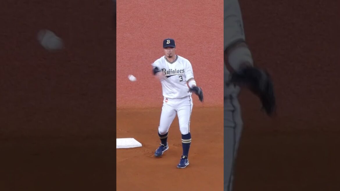 安達 了一　軽やかなバックステップ　#オリックスバファローズ #shorts