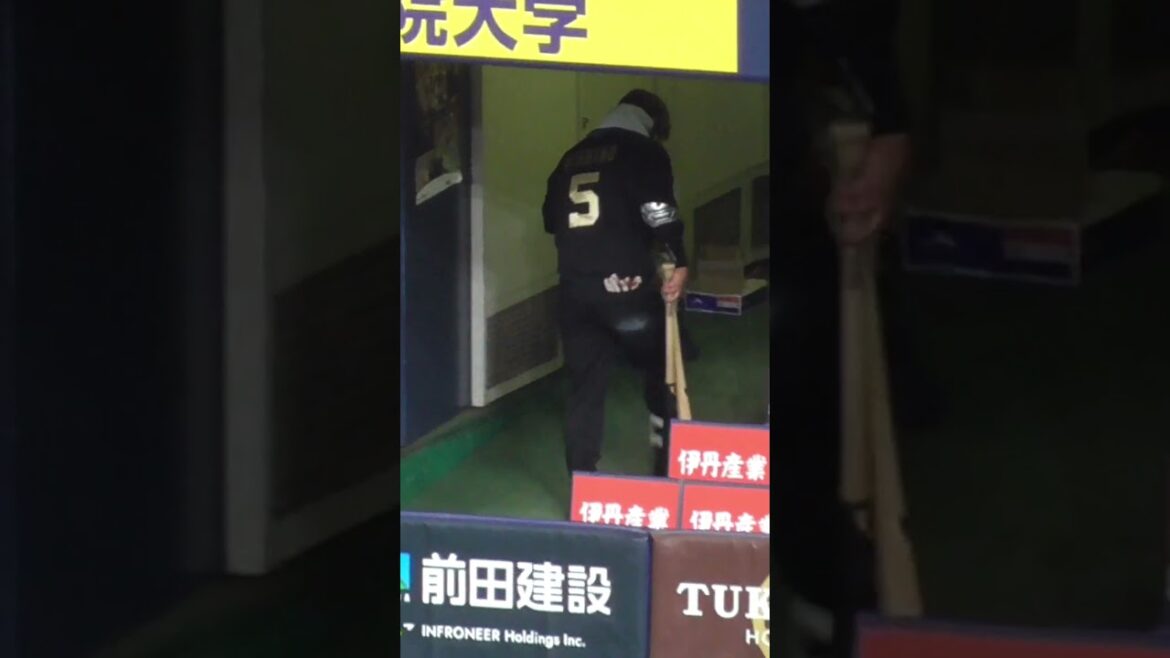 西野 真弘　誕生日猛打賞もチームは10連敗　一礼してグランドを去る　#オリックスバファローズ #shorts