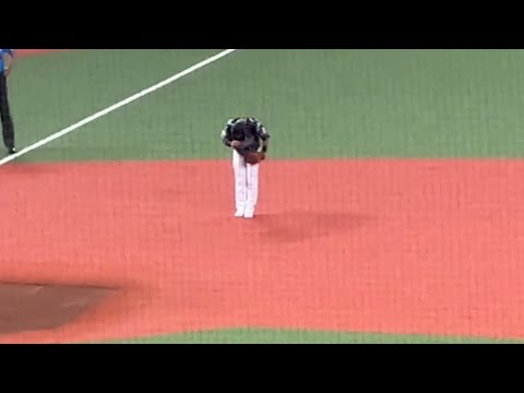 【4番 サード 滝澤夏央】タイムリーの山村崇嘉、自打球の影響で直後に途中交代➡︎大急ぎで準備して夏央がグラウンドに【西武vs楽天】2024/8/3 ライオンズフェスティバルズ 【4番 サード 滝澤夏央】タイムリーの山村崇嘉、自打球の影響で直後に途中交代➡︎大急ぎで準備して夏央がグラウンドに【西武vs楽天】2024/8/3 ライオンズフェスティバルズ