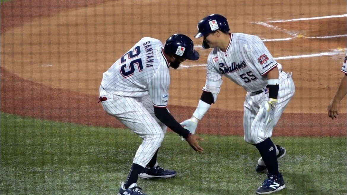 【サヨナラに続く快音】村上宗隆の先制ホームラン！サンタナとホームランパフォーマンス！第21号！雷雨に持ちこたえられるか？東京ヤクルトスワローズ 2024/08/07
