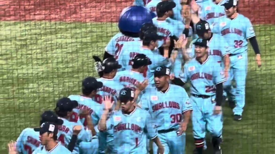 山本が抑えた！スワローズ勝利の瞬間！