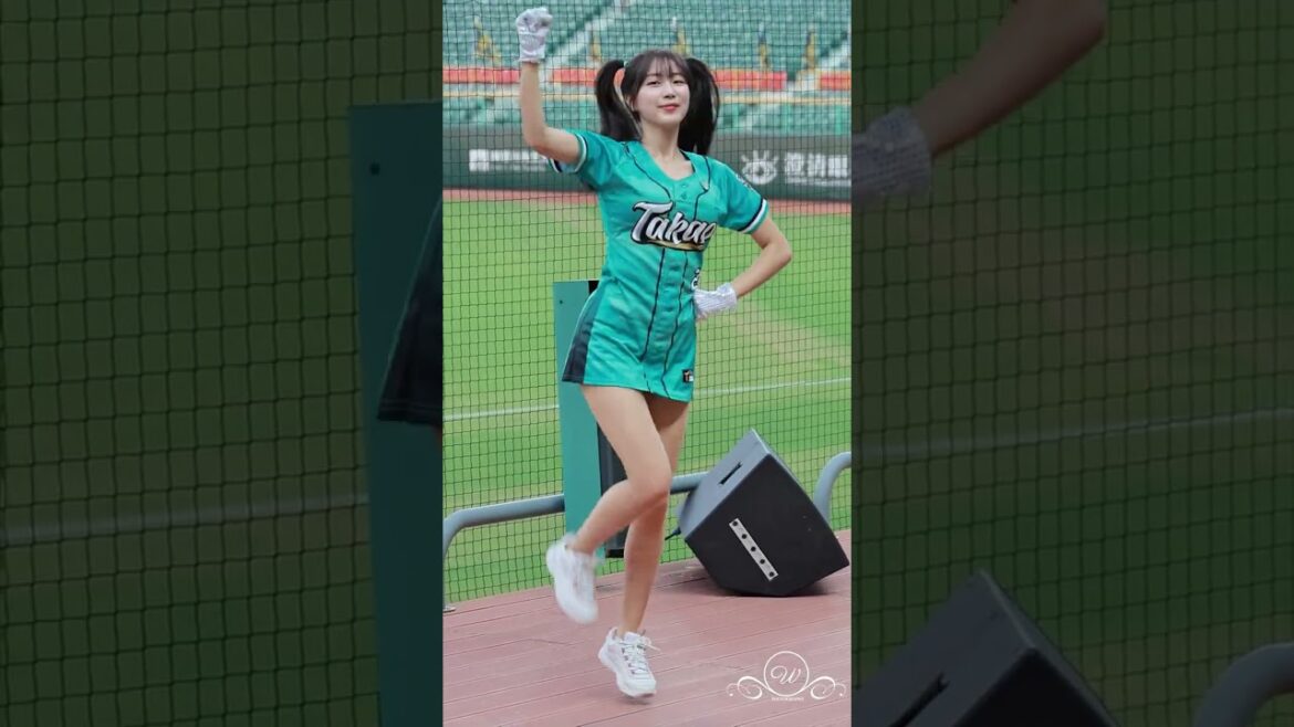 美女小安 吳念庭 #安芝儇 韓國美女 #台鋼雄鷹啦啦隊 台湾プロ野球チア #wingstars #チアリーディングの女の子 안지현 2024/7/14