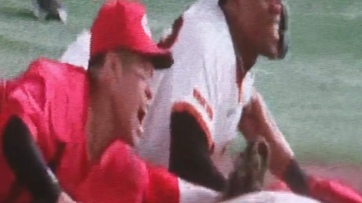 小園海斗ライナーキャッチ💪三塁走者飛び出してゲッツー❗巨人リクエスト⇒判定変わらずアウト👍️床田のピンチを救った❗　対読売ジャイアンツ 2024.8.7