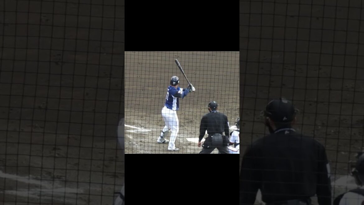 ライオンズ柘植世那バッティングフォーム［読売ジャイアンツ対 西武ライオンズ 2軍 2024年3月10日］