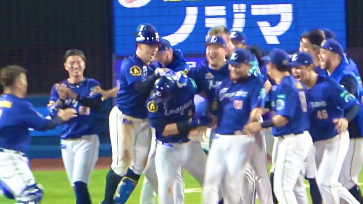 【確信歩きサヨナラ弾】オースティン、サヨナラホームラン！！！！！ 横浜DeNAベイスターズ 2024/8/18