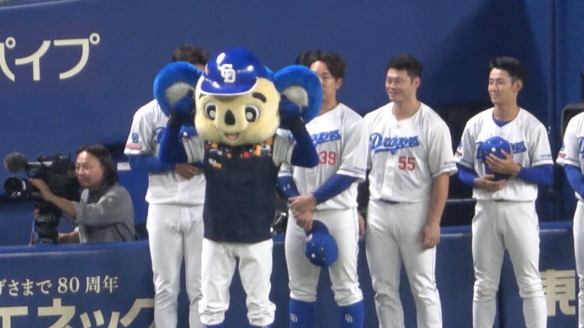 細川の指示によりドアラの耳に隠れる宏斗と宇佐見w