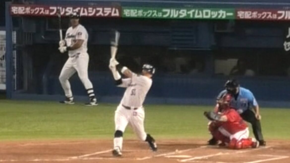村上宗隆、22号ホームランを放り込む 20240818