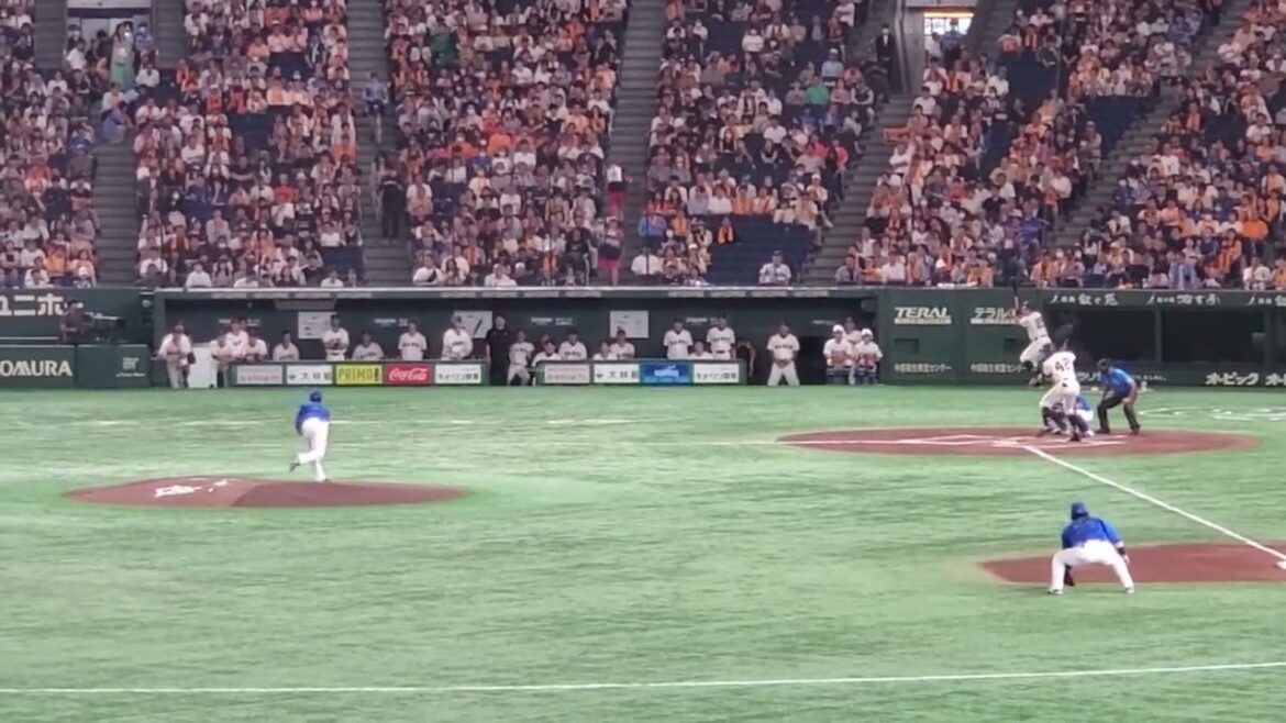 20240713【現地】丸佳浩が盗塁成功　1回ｳﾗ　読売ｼﾞｬｲｱﾝﾂ(巨人)@東京ﾄﾞｰﾑ･ﾚﾌﾄ外野