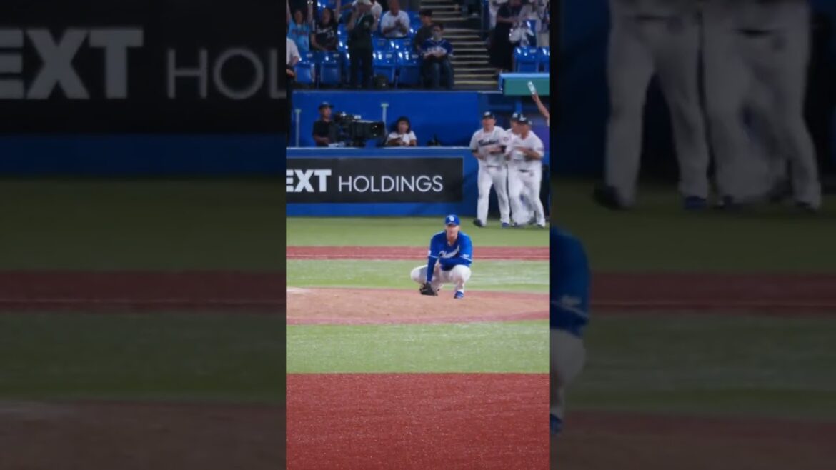 ヤクルト・村上のサヨナラタイムリーを打たれた中日・斎藤、マウンドで悔しがる #齋藤綱記 #プロ野球 #中日ドラゴンズ #東京ヤクルトスワローズ