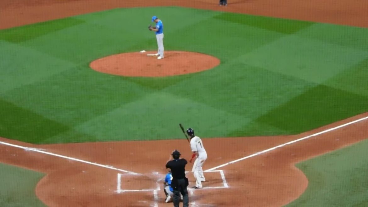 日韓OB戦 西岡剛 阪神時代の応援歌 日韓OB戦 西岡剛 阪神時代の応援歌