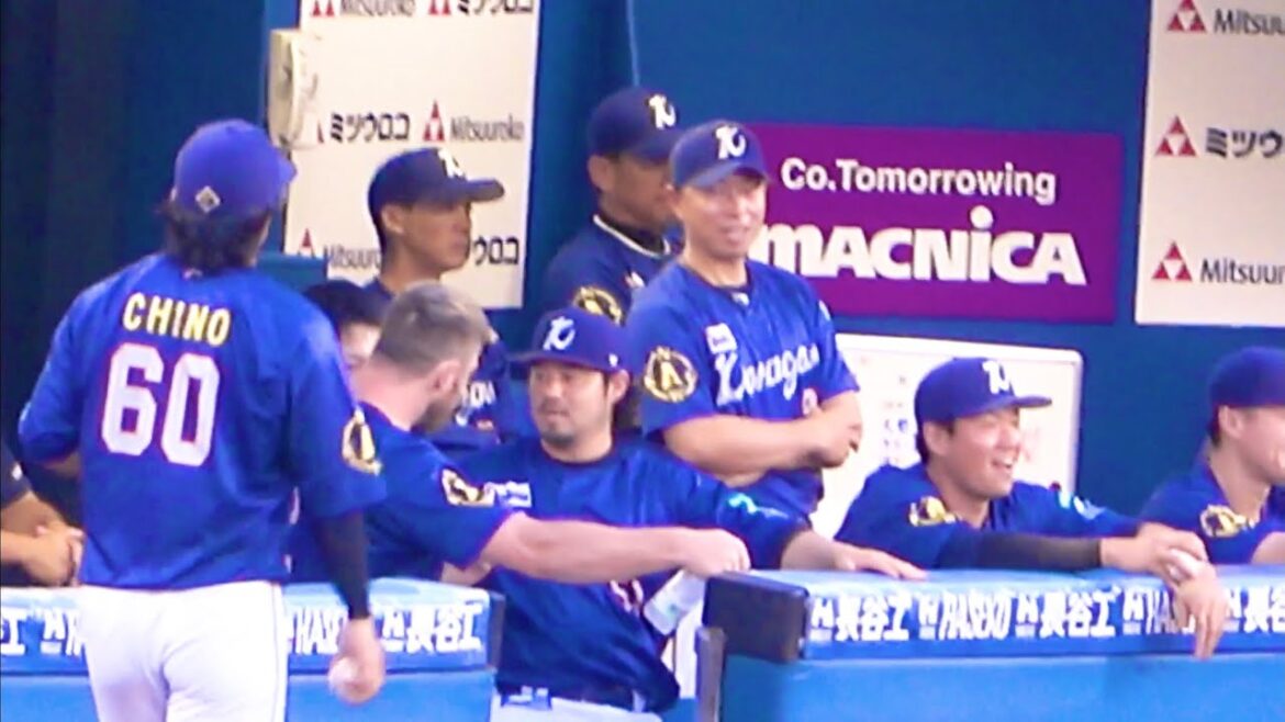 ウィック、試合序盤にわざわざベンチまできてプーさんとおしゃべり！ 知野とも話しててナイスガイ！ 横浜DeNAベイスターズ 2024/8/17