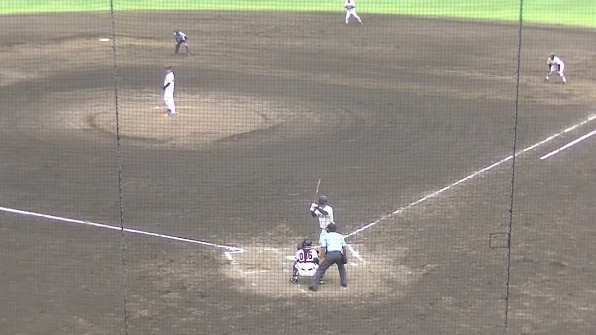 ジャイアンツ山﨑友輔 法大 外野フライに打ち取り8回を終える（ 読売ジャイアンツ3軍 対 法政大学 2024年8月17日）