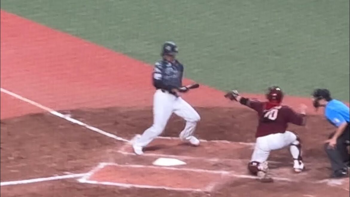 【不穏な雰囲気は続く】楽天 酒井知史の死球後けん制、内角球の度に場内からブーイング【西武vs楽天】2024/8/24 ライオンズフェスティバルズ 【不穏な雰囲気は続く】楽天 酒井知史の死球後けん制、内角球の度に場内からブーイング【西武vs楽天】2024/8/24 ライオンズフェスティバルズ