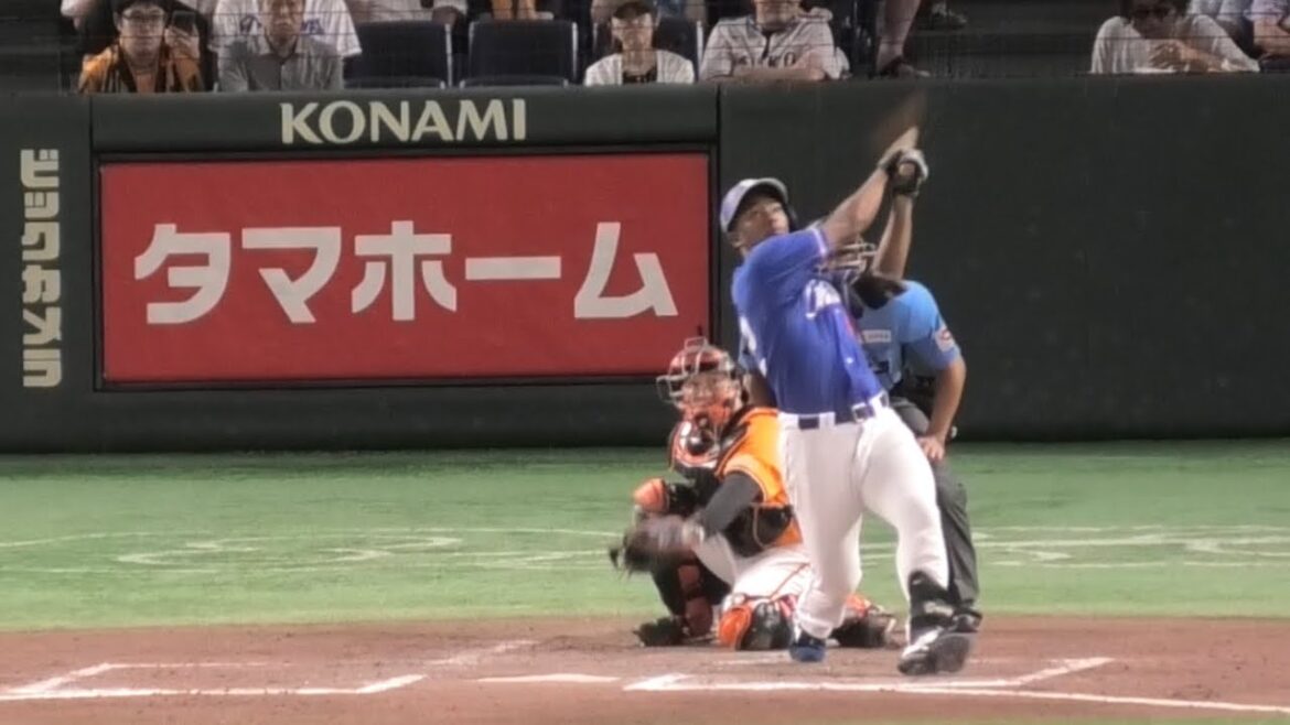 -2024.08.24-【NPB】７回表 ブライト健太 プロ初弾の雄叫び！ 左翼席へ追撃のツーラン本塁打 中日ドラゴンズ（vs読売ジャイアンツ）