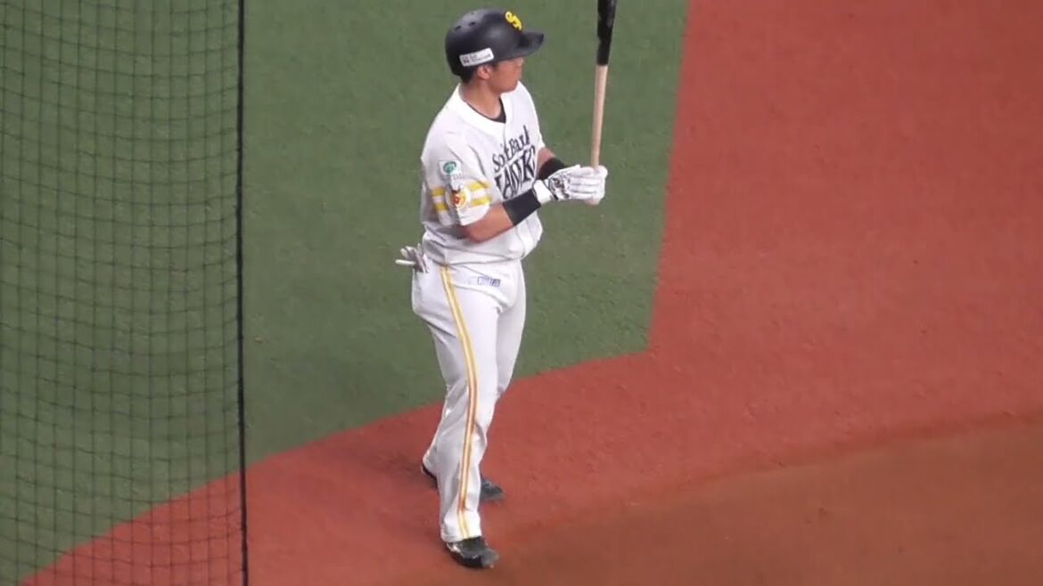 海野 隆司（#福岡ソフトバンクホークス ）選球眼よく 松井 友飛（#東北楽天ゴールデンイーグルス ）から四球を選ぶ