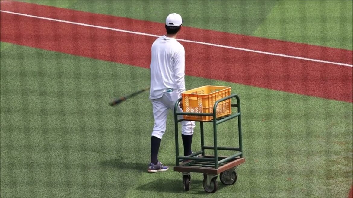 桂依央利　ノック他　日立製作所野球場　20240726