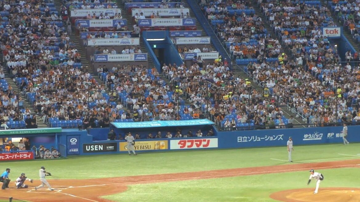 巨人 吉川尚輝 タイムリーヒット　ヤクルト vs 巨人　2024年8月27日(火) 神宮球場