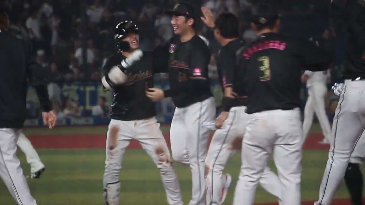 【小川龍成】2アウトからのセーフティスクイズでサヨナラ勝ち!!【2024/7/30 千葉ロッテvs埼玉西武】