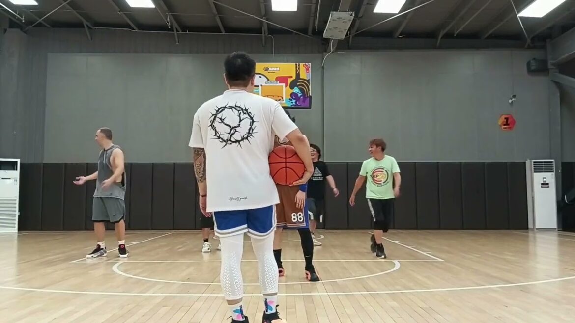 【50歳からのバスケ】24年9月2日(日)：チームソングをAIで創ってみた~