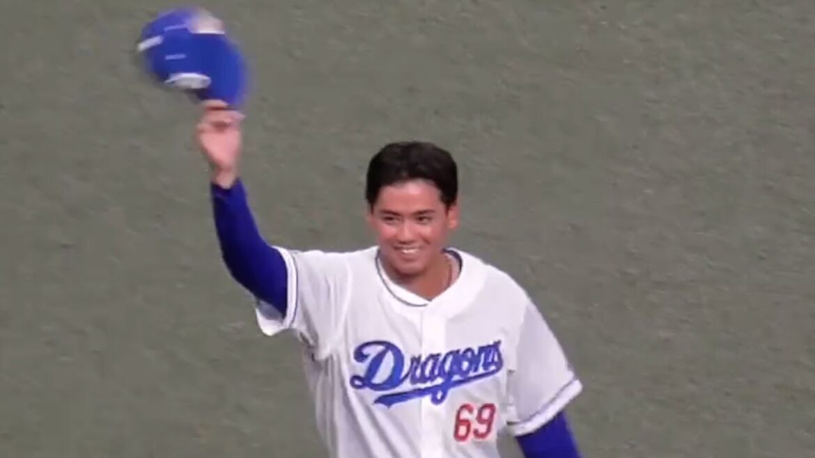 プロ入り初勝利の松木平優太が笑顔でドーム一周　ファンに感謝　中日ドラゴンズVS東京ヤクルトスワローズ　2024/07/31
