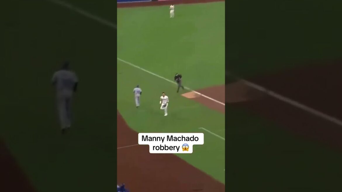 What a grab from Machado 😱 What a grab from Machado 😱