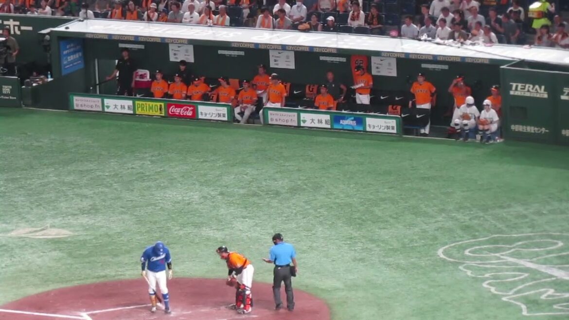 【巨人ベンチ7回表】宇佐見真吾に2ランホームラン打たれときの阿部監督などの様子（ 読売ジャイアンツ 対 中日ドラゴンズ 2024年8月23日）
