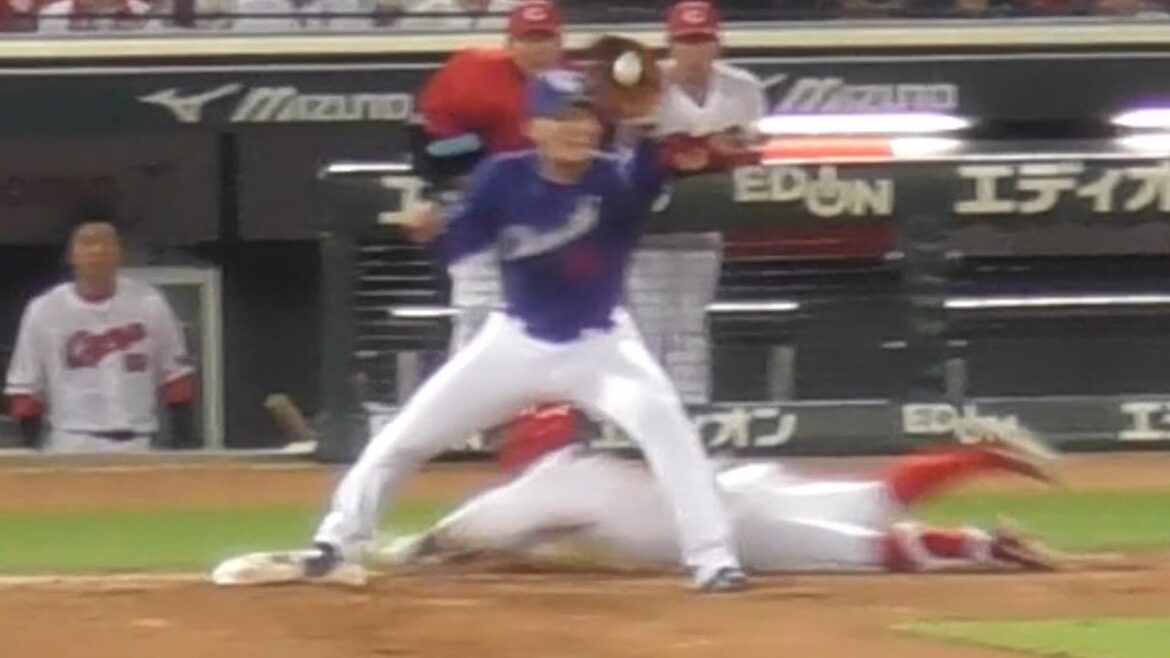 今日も微妙な判定、ヘッスラ上本の手が先？リクエスト判定覆らず、カープファンから「えー」とどよめく！2024年9月6日