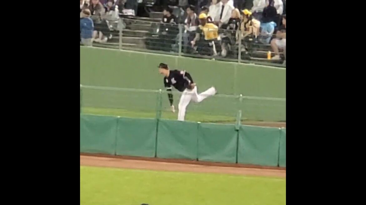 20240501　#国吉佑樹　投手　ﾌﾞﾙﾍﾟﾝで投球練習　#shorts　千葉ﾛｯﾃﾏﾘｰﾝｽﾞ　投球ﾌｫｰﾑ@ほっともっとﾌｨｰﾙﾄﾞ神戸･ﾚﾌﾄ外野