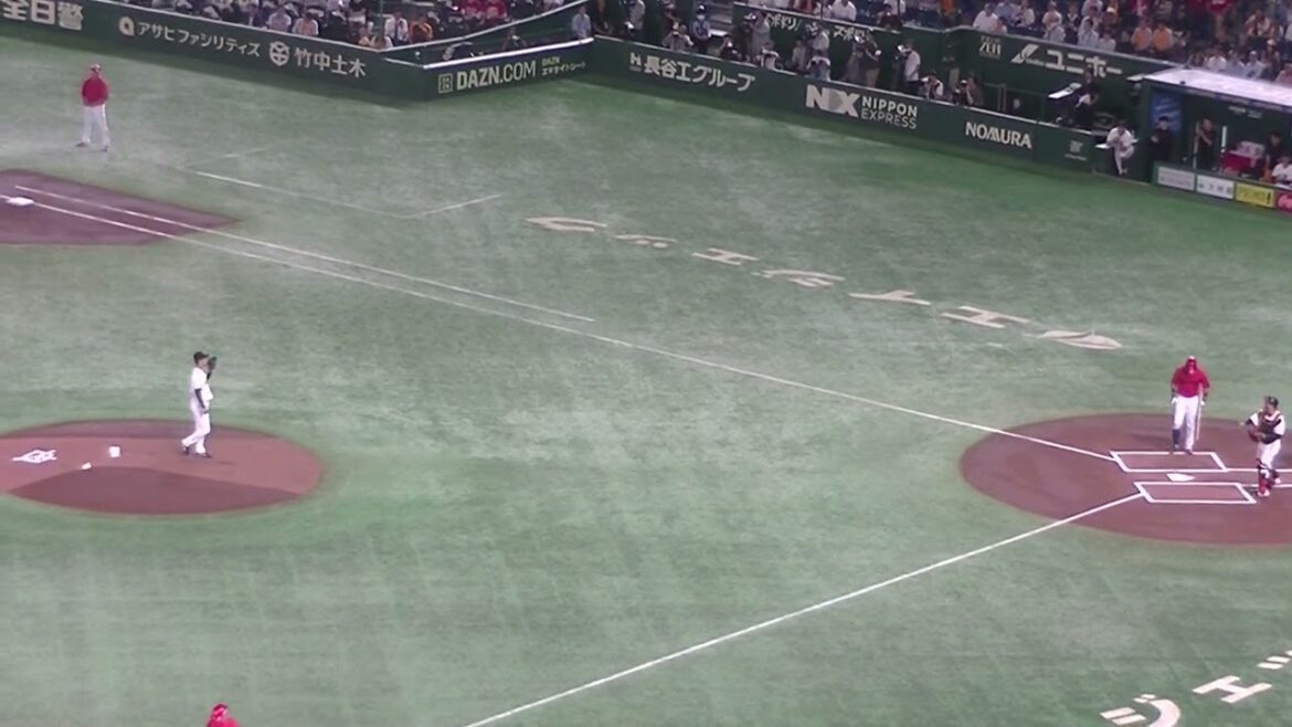 カープ矢野雅哉の送りバントからの野間峻祥がデッドボール【読売ジャイアンツ対 広島東洋カープ  2024年8月6日】