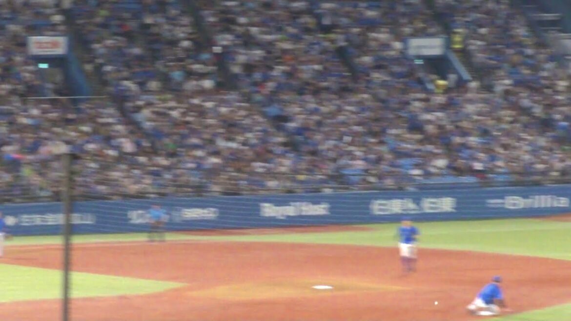 DeNA 牧秀悟 ナイスプレー　ヤクルト vs DeNA　2024年7月21日(日) 神宮球場