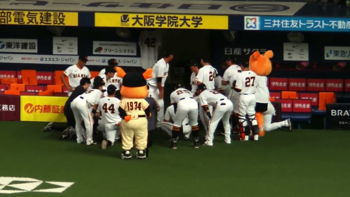 強制的にスベらされる秋広優人の円陣～小林誠司と反省会？