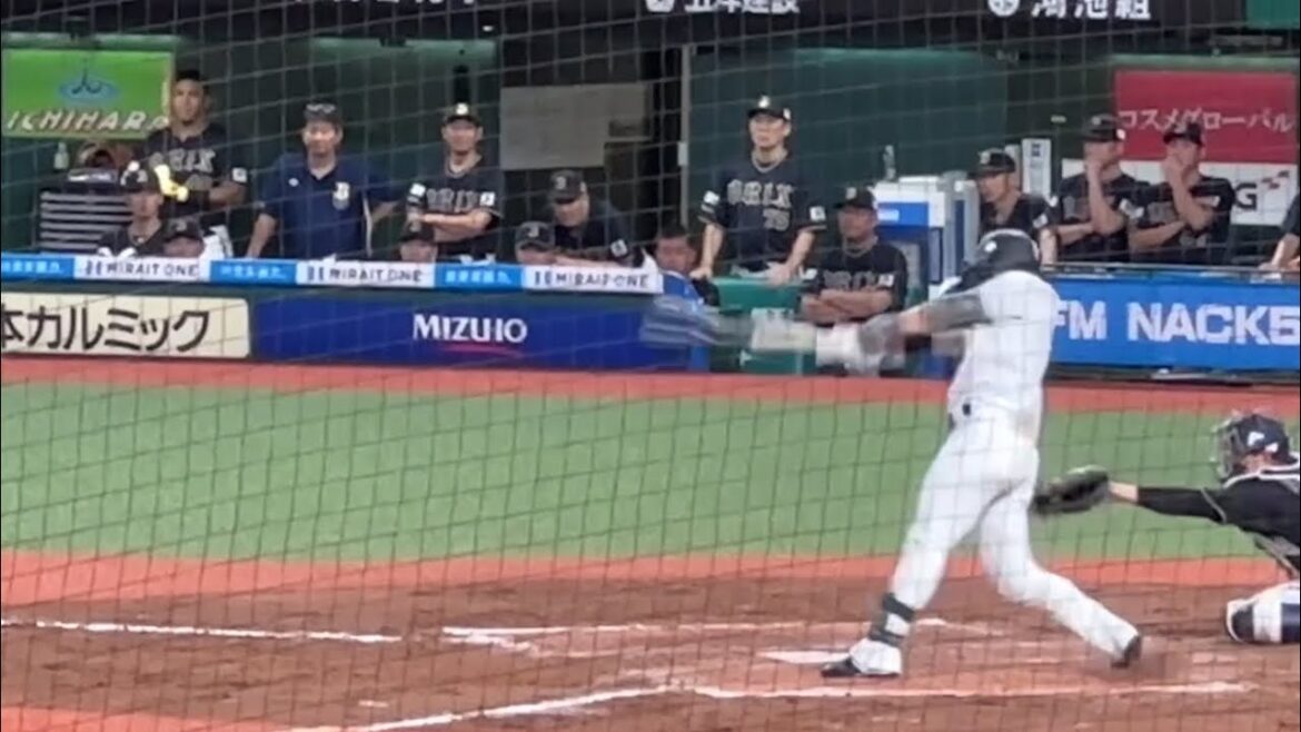 【8回裏】ようやくチャンスをものにして追加点!佐藤龍世四球➡︎代走山野辺翔二盗➡︎元山飛優レフト前➡︎外崎修汰センター前タイムリー!【西武vsオリックス】2024/9/18 【8回裏】ようやくチャンスをものにして追加点!佐藤龍世四球➡︎代走山野辺翔二盗➡︎元山飛優レフト前➡︎外崎修汰センター前タイムリー!【西武vsオリックス】2024/9/18