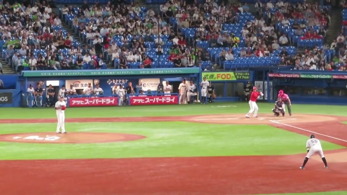 秋山翔吾センターへタイムリーヒット❗カープ3回先制👍️