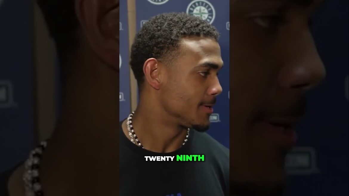 🌟Mind-Blowing Baseball Legends Clash! Ken Griffey Jr vs. Julio Rodriguez 🏆 🌟Mind-Blowing Baseball Legends Clash! Ken Griffey Jr vs. Julio Rodriguez 🏆