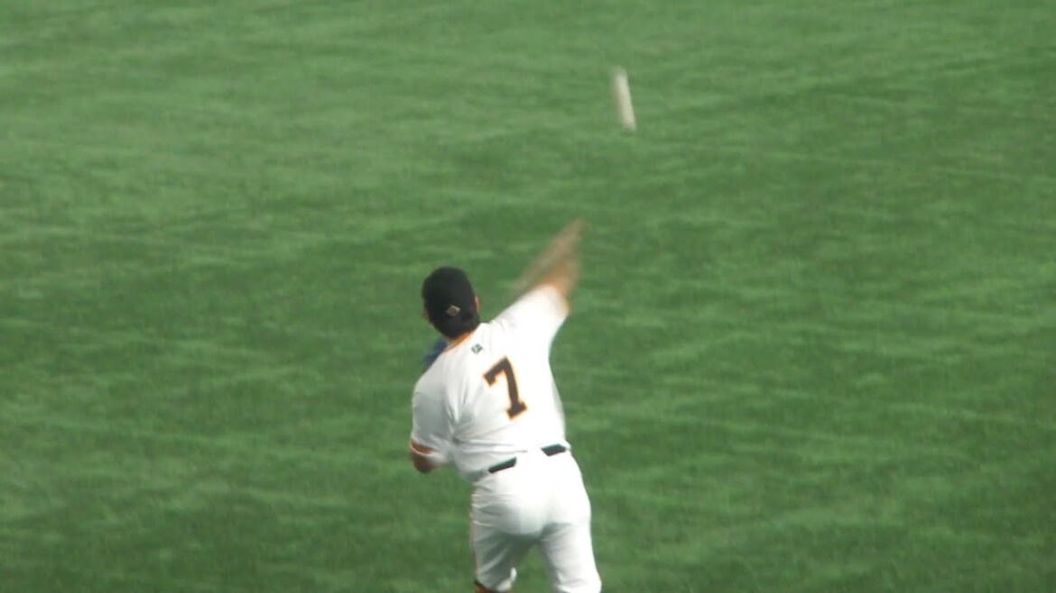 読売ジャイアンツ 外野レフトの守備練習の様子　長野久義7、モンテス39、オコエ瑠偉50のバックホーム・中継プレー　巨人 vs 広島　2024年8月20日(火) 東京ドーム