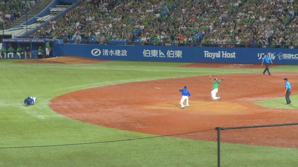 DeNA 牧秀悟 ナイスプレー　ヤクルト vs DeNA　2024年8月24日(土) 神宮球場