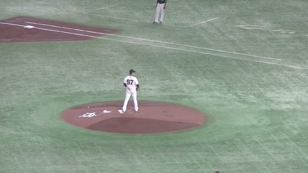 中村悠平ツーベースヒットで太田賢吾ファーストライナー（2024年8月3日読売ジャイアンツ対ヤクルトスワローズ）