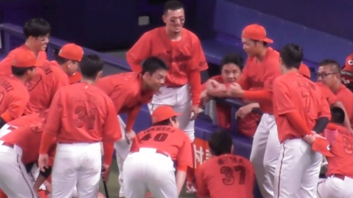 さぁCSに！円陣、声出しは林晃汰！プチパフォーマンスでチームを盛り上がる！雰囲気いいぞ広島カープ！2024年9月22日