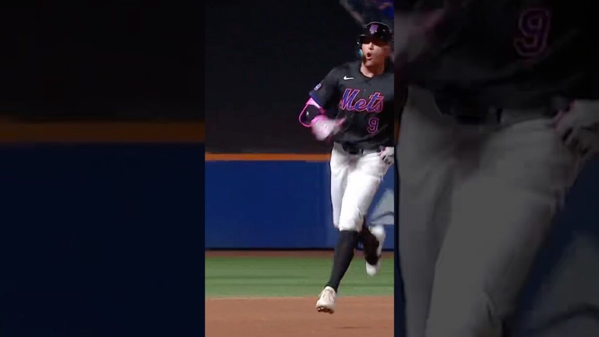 Brandon Nimmo blasts a two-run homer 💪